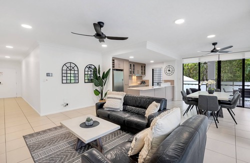 Palm Cove Hotel | Elysium Apartments