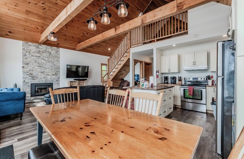 Colpoys Bay Cottage | Elysium Cottage in Purgatory Cove - Private Waterfront Escape