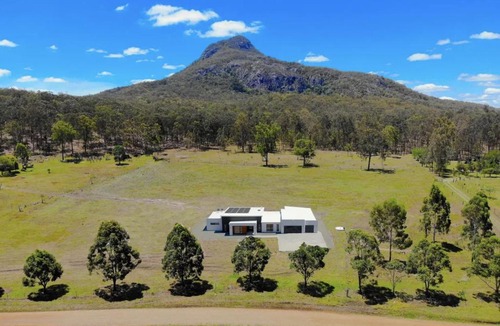 Moogerah House | Elysium Fields Moogerah