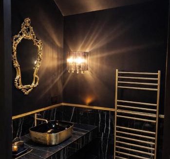 Sedan Apartment | Elysium Room