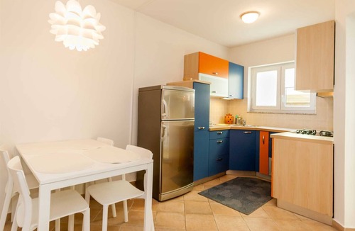 Jurandvor Apartment | Ema - Cozy Pet-friendly Suite for Two with Parking