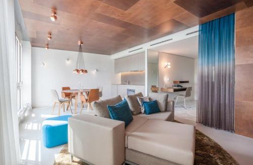 Center Hotel | EMA House Hotel Suites