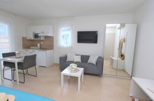 Rovinj Apartment | EMANUEL Studio with Balcony 2