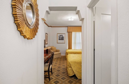 Tenderloin Hotel | Embassy Hotel