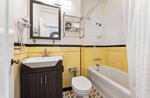 Tenderloin Hotel | Embassy Hotel