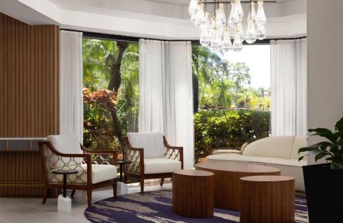 Boca Raton Hotel | Embassy Suites Boca Raton