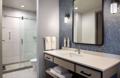 Bowling Green Hotel | Embassy Suites by Hilton Bowling Green