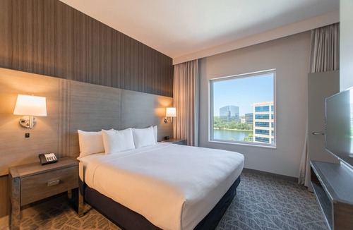 The Woodlands Hotel | Embassy Suites by Hilton The Woodlands at Hughes Landing