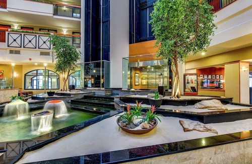Lyndon Hotel | Embassy Suites by Hilton Louisville East