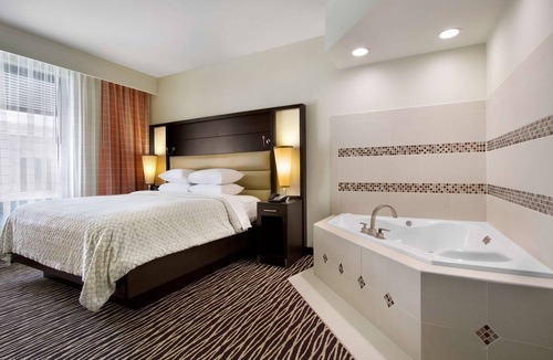 Westover Hotel | Embassy Suites by Hilton Fayetteville Fort Bragg