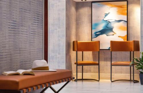 Overland Park Hotel | Embassy Suites by Hilton Kansas City Overland Park