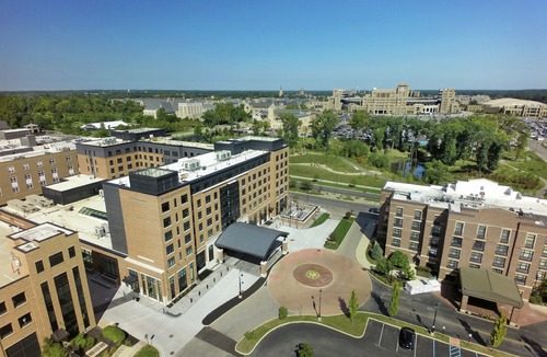 South Bend Hotel | Embassy Suites by Hilton South Bend at Notre Dame