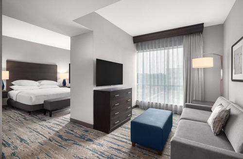 Charlotte Hotel | Embassy Suites by Hilton Charlotte Ayrsley