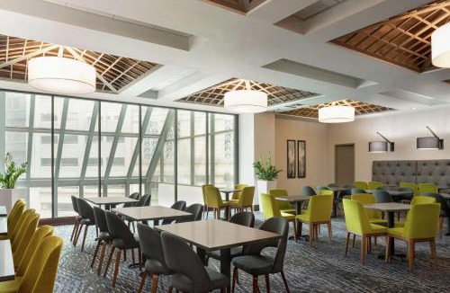 Mile Square Hotel | Embassy Suites by Hilton Indianapolis Downtown