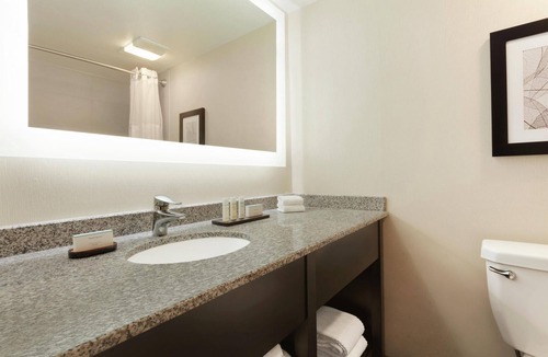 Arcadia Hotel | Embassy Suites by Hilton Arcadia Pasadena Area