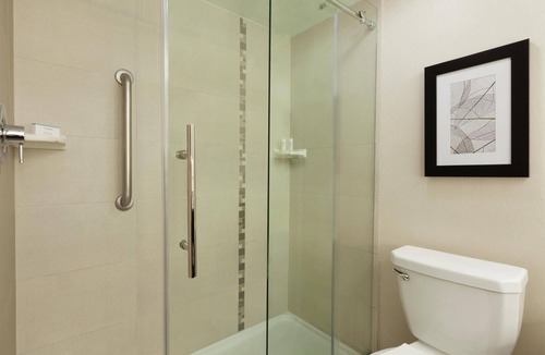 Arcadia Hotel | Embassy Suites by Hilton Arcadia Pasadena Area