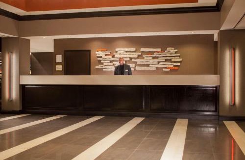 Gateway Hotel | Embassy Suites by Hilton Austin Arboretum