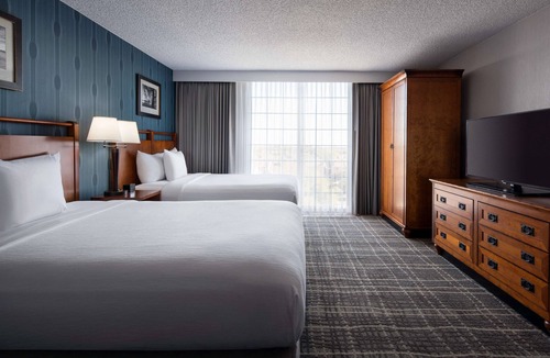 Windsor Park Hotel | Embassy Suites by Hilton Austin Central
