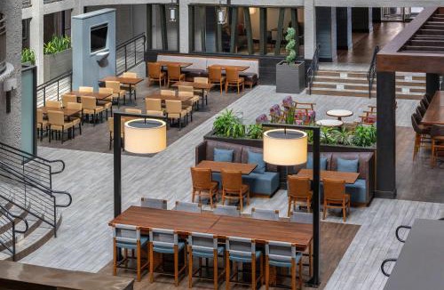 El Paso Hotel | Embassy Suites by Hilton El Paso