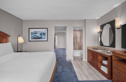 El Paso Hotel | Embassy Suites by Hilton El Paso