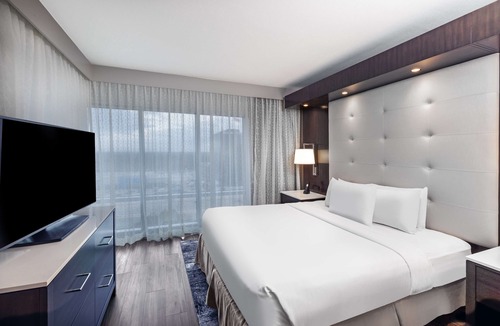 Memorial Hotel | Embassy Suites by Hilton Houston Energy Corridor