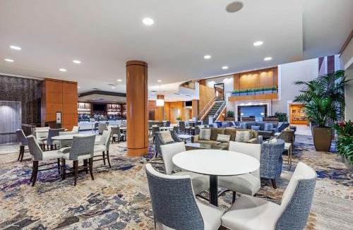 Memorial Hotel | Embassy Suites by Hilton Houston-Energy Corridor