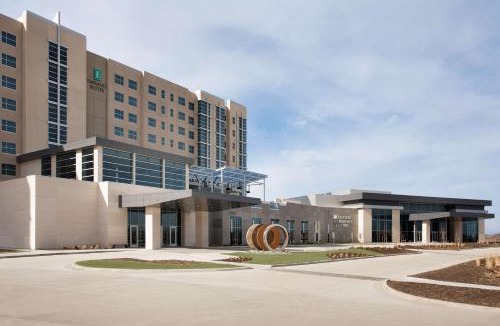 Olathe Hotel | Embassy Suites by Hilton Kansas City Olathe