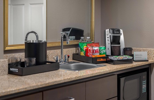 Bonanza Hotel | Embassy Suites by Hilton Laredo