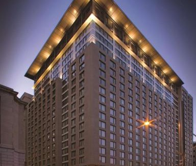 International District Hotel | Embassy Suites by Hilton - Montreal