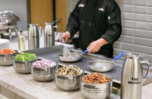 Chesterbrook Hotel | Embassy Suites by Hilton Philadelphia Valley Forge