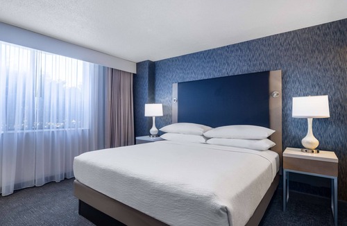 Hunt Valley Hotel | Embassy Suites by Hilton Baltimore Hunt Valley