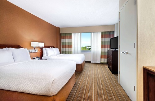 Parsippany Hotel | Embassy Suites by Hilton Parsippany