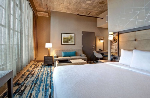 Downtown Hotel | Embassy Suites by Hilton Rockford Riverfront