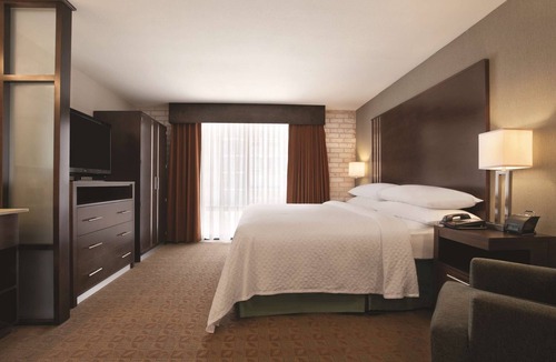 South Side Hotel | Embassy Suites Corpus Christi