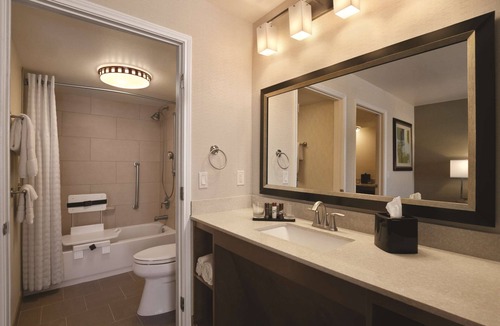 South Side Hotel | Embassy Suites Corpus Christi