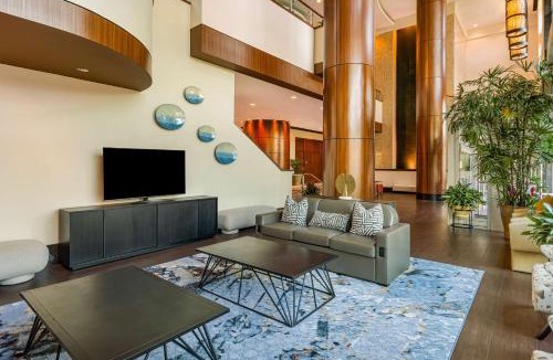Houston Convention District Hotel | Embassy Suites Houston - Downtown