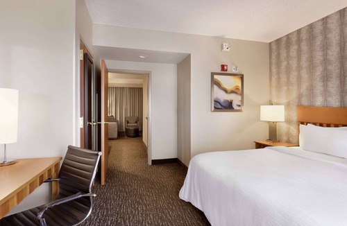 Rogers Hotel | Embassy Suites Northwest Arkansas - Hotel, Spa & Convention