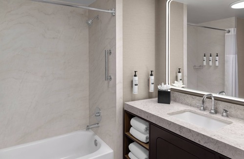 Main - Military Plaza Hotel | Embassy Suites San Antonio Riverwalk-Downtown