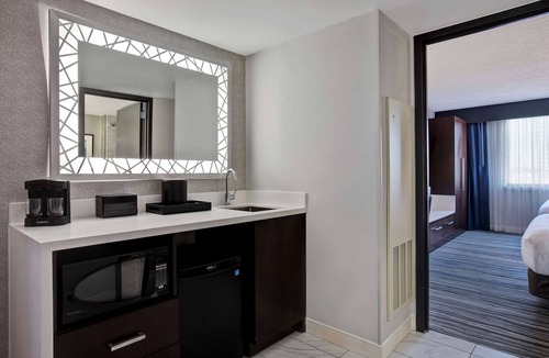 East Syracuse Hotel | Embassy Suites Syracuse