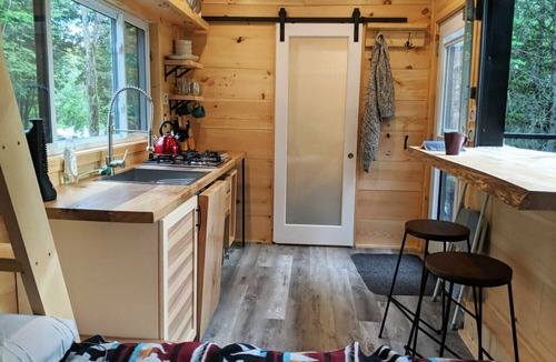 Tay Valley Cabin | Ember Cabin | Trail-side Retreat Overlooking River