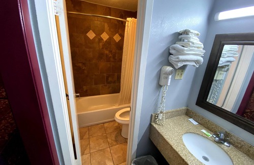 Winnsboro Hotel | Embers Inn