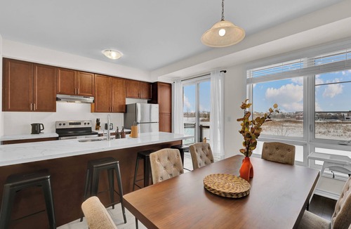 Durham Region House | Embers Nest - 5 beds, 4 baths, 2 park, Thermea Spa