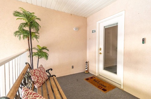 Lake Ozark Condo | EMERALD BAY 204A | 3 Bed, 2 Bath