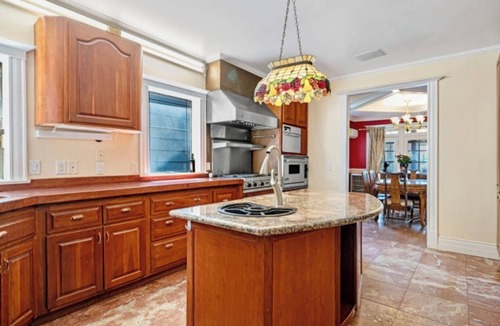 Capitol Hill House | Emerald Bay Sea View Villa