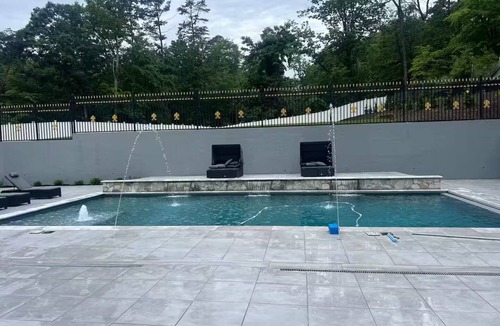 Aldie House | Emerald Charm Villa