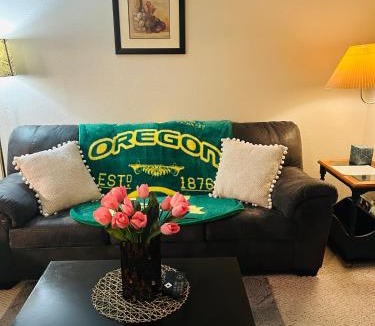 Eugene Apartment | Emerald City Studio Suite