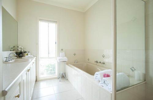 Emerald House | Emerald Cottage