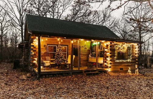 Lenox House | Emerald Gabel Cabin in Salem, MO