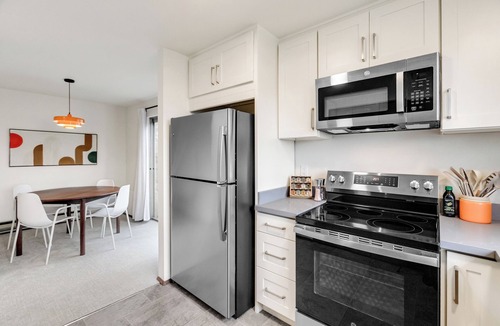 Minor House | Emerald Hill City Retreat - 2BR