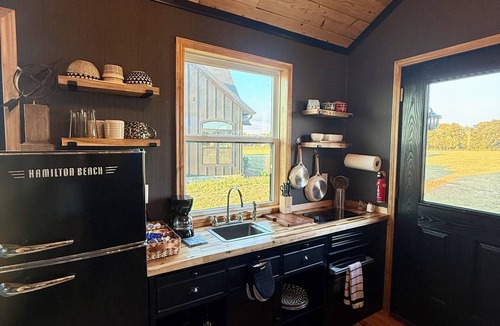 Athens Cottage | Emerald Homestead Cabin located near Lake Athens
